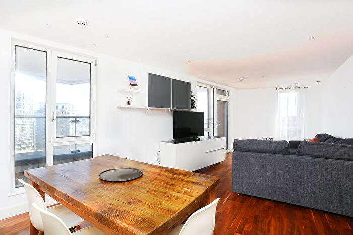 2 Bedroom Flat For Sale In John Donne Way, London, SE10