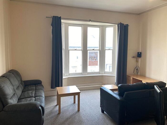 2 Bedroom House To Rent In A Mill Road, Cambridge, CB1