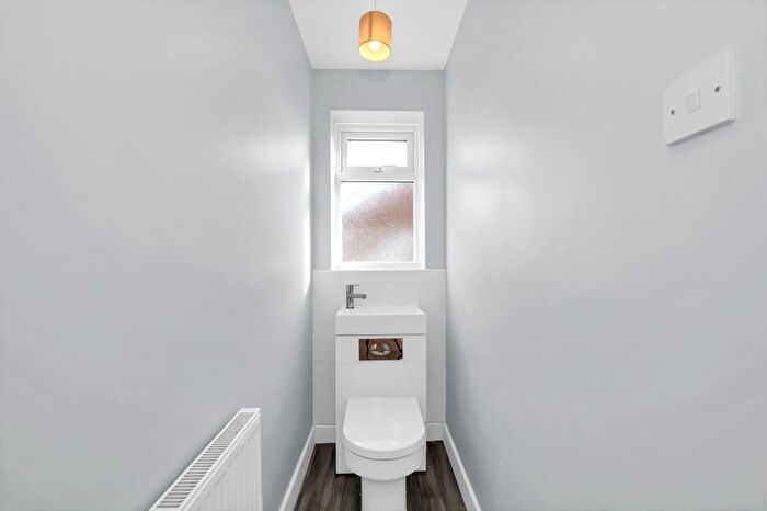 2 Bedroom Detached Bungalow For Sale In Campion Crescent, Stowmarket, IP14