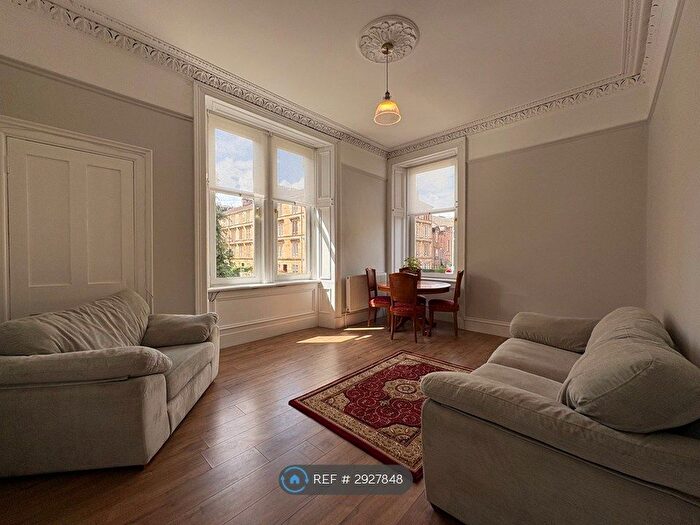 2 Bedroom Flat To Rent In Roslea Drive, Glasgow, G31