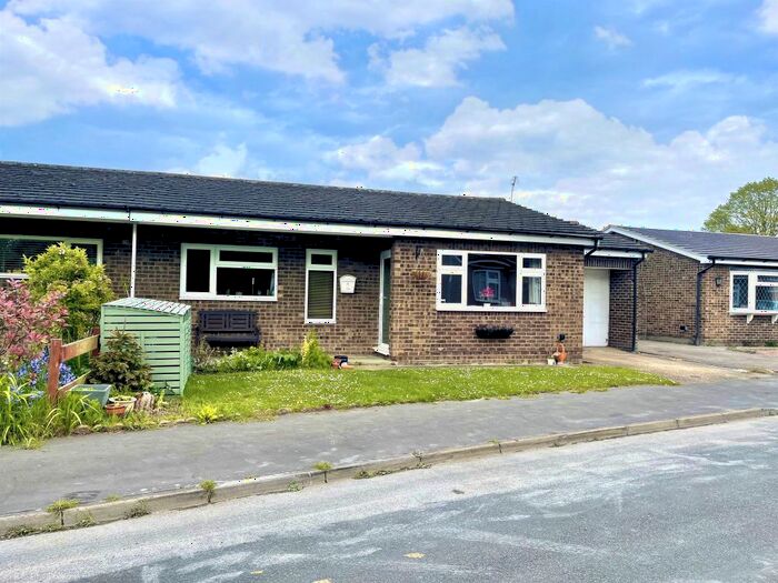 3 Bedroom Semi-Detached Bungalow For Sale In Bendyshe Way, Barrington, Cambridge, CB22