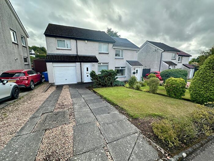 4 Bedroom Semi Detached House For Sale In Whiteshaw Avenue, Carluke, South Lanarkshire, ML8