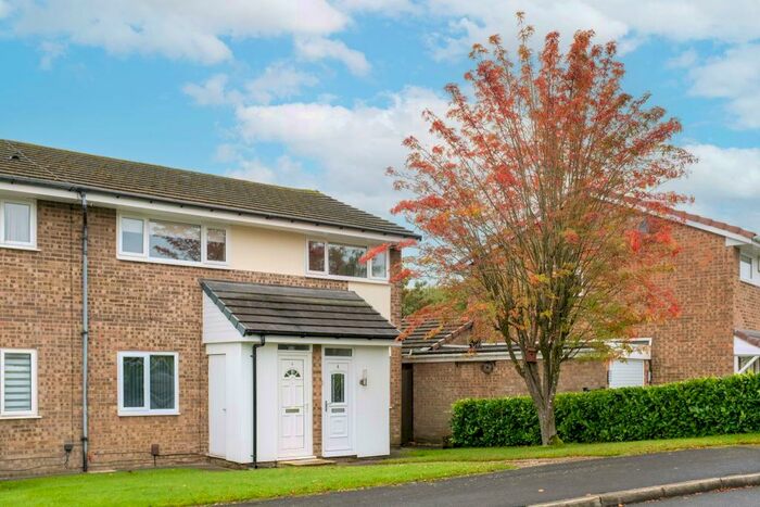 2 Bedroom Apartment To Rent In Rushey Field, Bromley Cross, Bolton, Greater Manchester, BL7