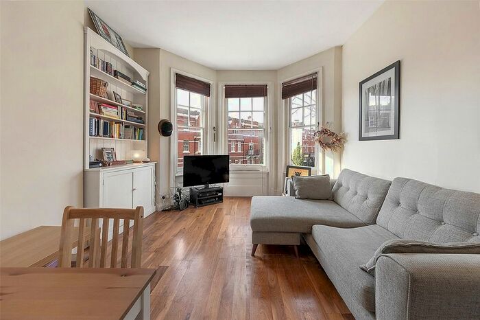 1 Bedroom Flat To Rent In Addison Gardens, Kensington, London, W14