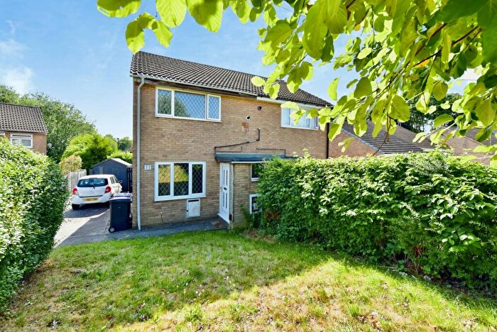 2 Bedroom Semi-Detached House For Sale In Westland Close, Westfield, Sheffield, S20