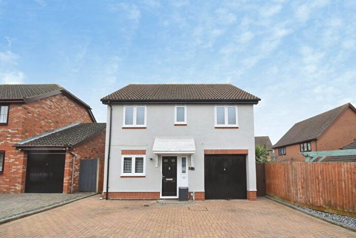 4 Bedroom Detached House For Sale In Snowberry Court, Braintree, CM7
