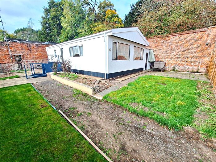 2 Bedroom Park Home For Sale In Harveys Nurseries, Emmer Green, Reading, RG4