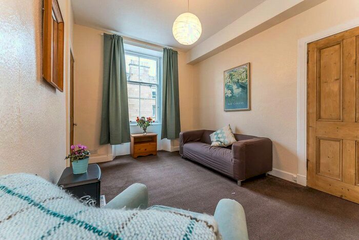 1 Bedroom Flat To Rent In Wardlaw Street, Edinburgh, EH11
