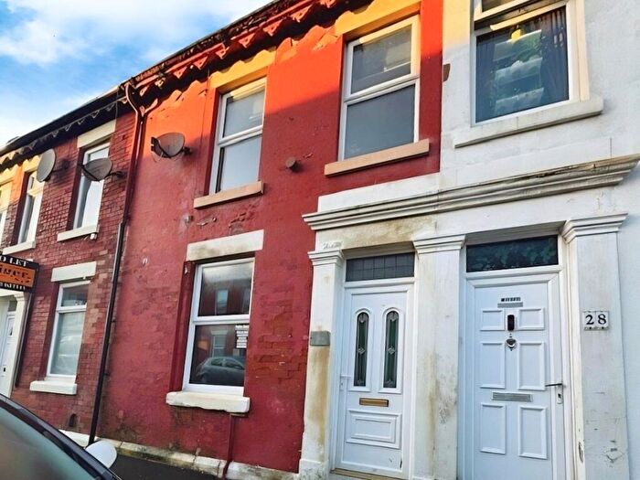 2 Bedroom End Of Terrace House To Rent In Bedford Road, Blackpool, Lancashire, FY1