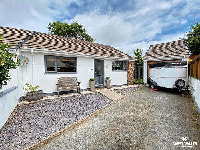 2 Bedroom Semi-Detached Bungalow For Sale In Pentle Close, Pentlepoir, Saundersfoot, SA69