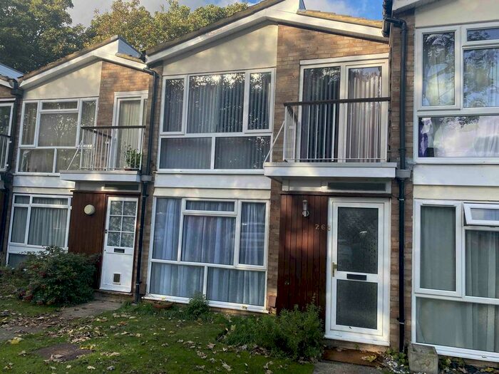 1 Bedroom Flat To Rent In The Larches, WD23