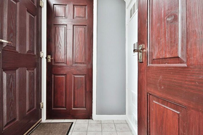 3 Bedroom Terraced House For Sale In Sandford Close, Bransholme, Hull, HU7