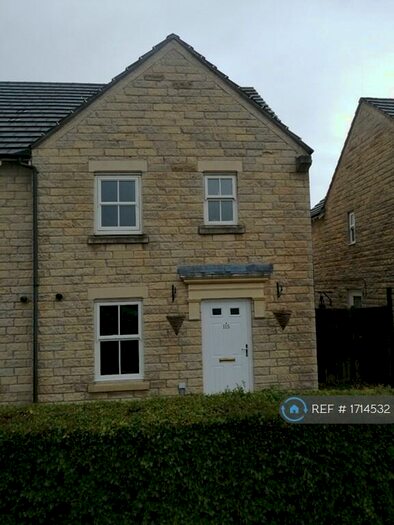 3 Bedroom End Of Terrace House To Rent In Swan Avenue, Bingley, BD16