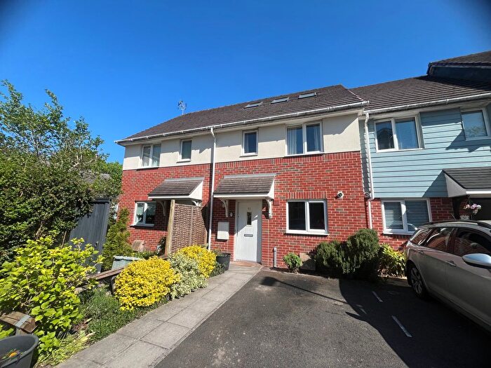 3 Bedroom Terraced House To Rent In Milton Close, Basingstoke, RG24
