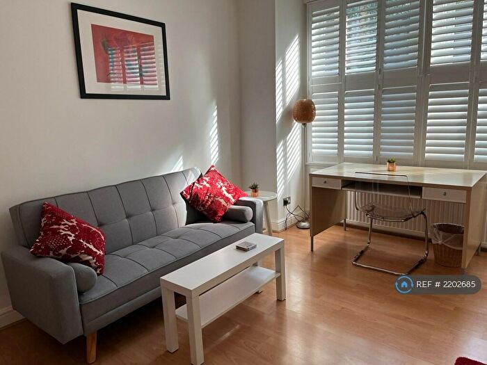 1 Bedroom Flat To Rent In Fleet Road, London, NW3