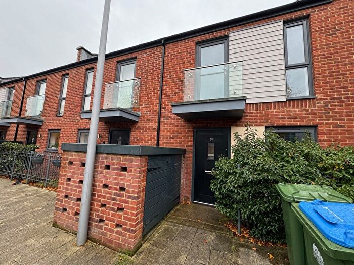 2 Bedroom Terraced House To Rent In Upton Close, Southampton, SO19