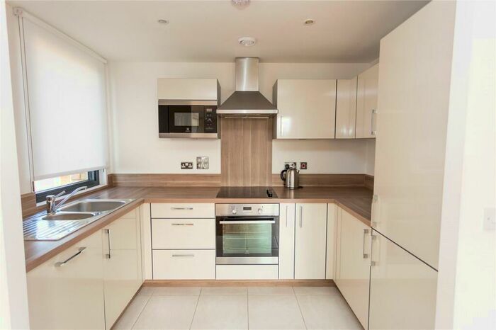 1 Bedroom Apartment To Rent In Albatross Way, Canada Water, London, SE16