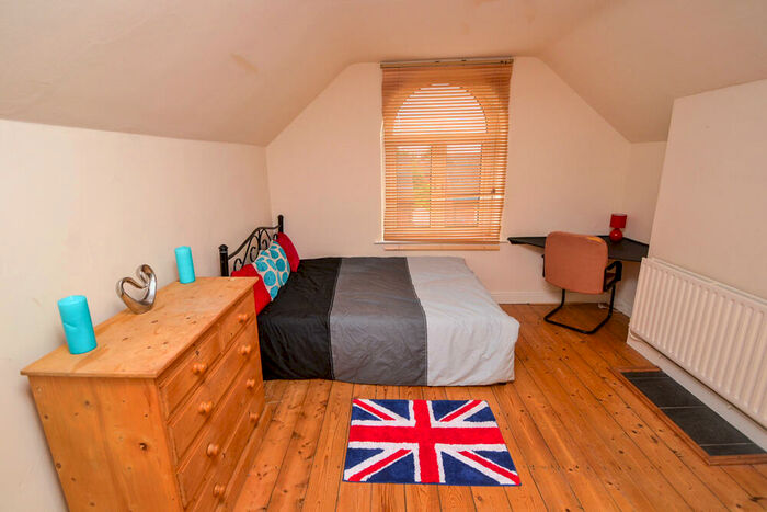 3 Bedroom Semi-Detached House To Rent In ( Bed) Exchange Road, West Bridgford, NG2