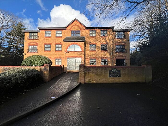2 Bedroom Flat To Rent In Orphanage Road, Watford, Hertfordshire, WD24