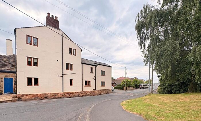 4 Bedroom Property For Sale In Mottram Old Road, Stalybridge, SK15