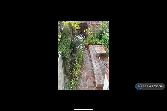 2 Bedroom Terraced House To Rent In Field Bank Grove, Manchester, M19