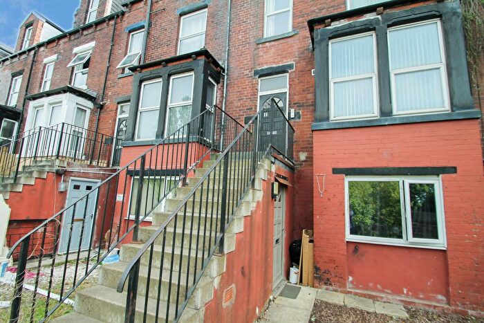 1 Bedroom Flat To Rent In Stanningley Road, Armley, Leeds, LS12
