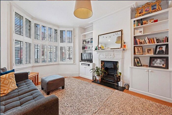 3 Bedroom Terraced House For Sale In Gowan Road, London, NW10