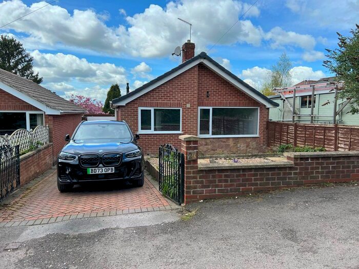 2 Bedroom Detached Bungalow To Rent In Gordon Road, Swanwick, Alfreton, DE55