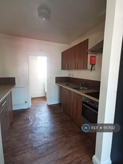 1 Bedroom Flat To Rent In County Rd, Swindon, SN1
