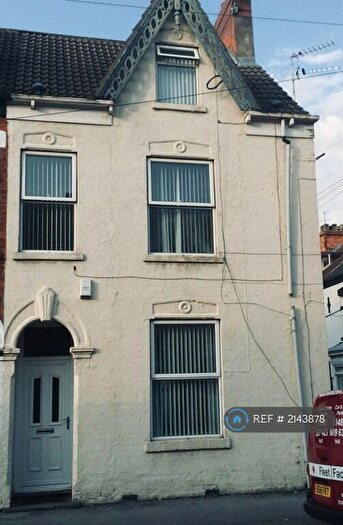 3 Bedroom End Of Terrace House To Rent In Sherburn Street, Hull, HU9