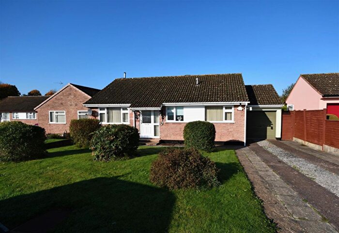 2 Bedroom Detached Bungalow For Sale In Four Acre Mead, Bishops Lydeard, Taunton, TA4
