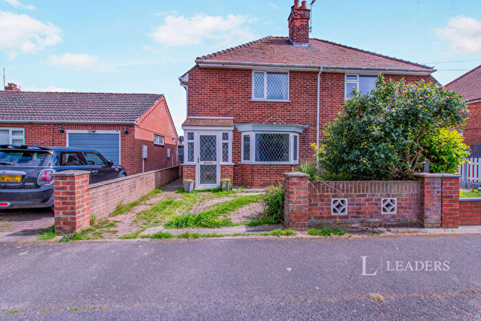 2 Bedroom Semi-Detached House To Rent In The Drive, Skegness, Lincolnshire, PE25