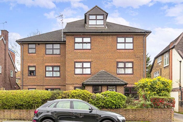2 Bedroom Flat To Rent In Lewin Road, Streatham, SW16