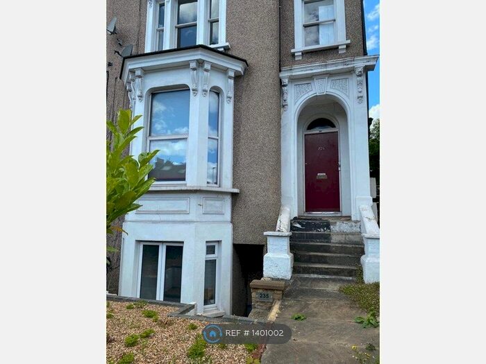 1 Bedroom Flat To Rent In Whitehorse Lane, London, SE25