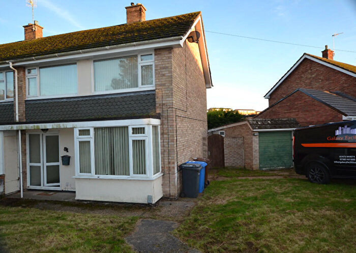 3 Bedroom Semi-Detached House To Rent In Bridgwater Road, Ipswich, Suffolk, IP2