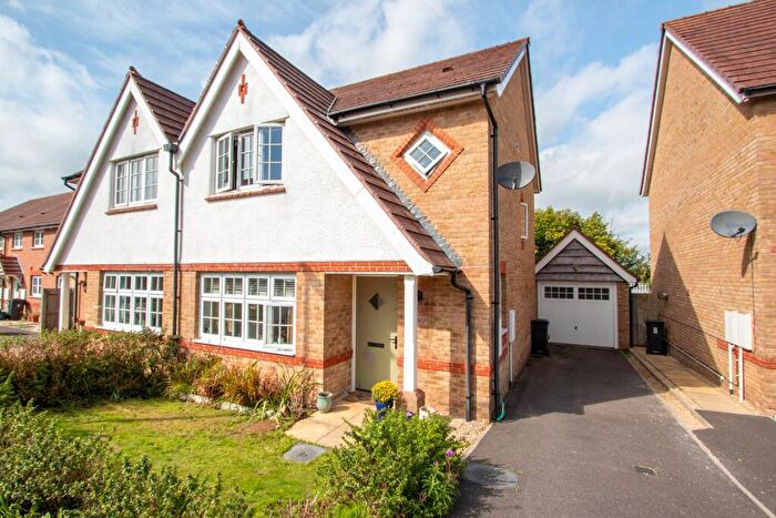 3 Bedroom Semi-Detached House For Sale In Thackeray Close, Ottery St Mary, EX11