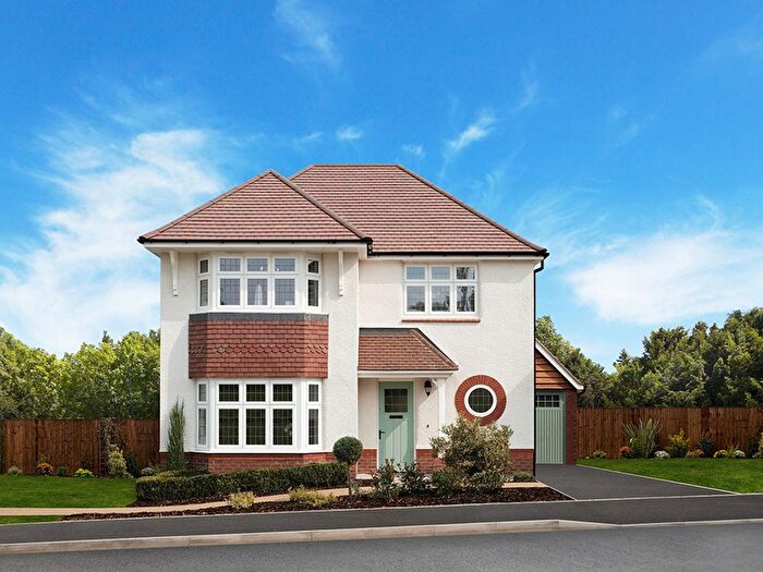 3 Bedroom Detached House For Sale In Pinewood Way, Chichester, PO19