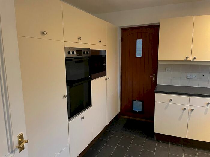 4 Bedroom Detached House To Rent In Denehurst Gardens, Hastings, TN35