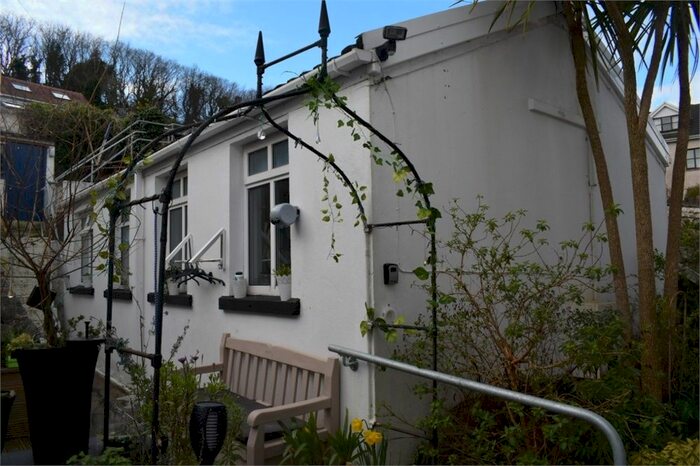 1 Bedroom Chalet To Rent In "The Wendy House", Upper Church Park, Mumbles, Swansea, SA3