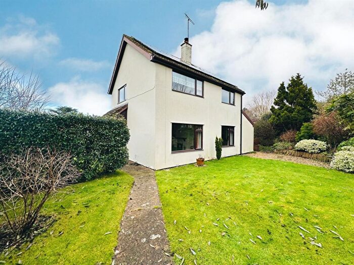 4 Bedroom Detached House To Rent In Kentisbeare, Cullompton, EX15