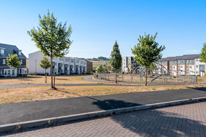 3 Bedroom Town House For Sale In Shackleton Road, Yeovil, BA21