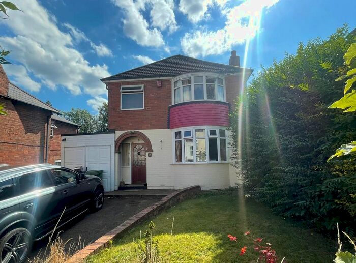 3 Bedroom Property To Rent In Sandy Lane, Tettenhall, Wolverhampton, WV6