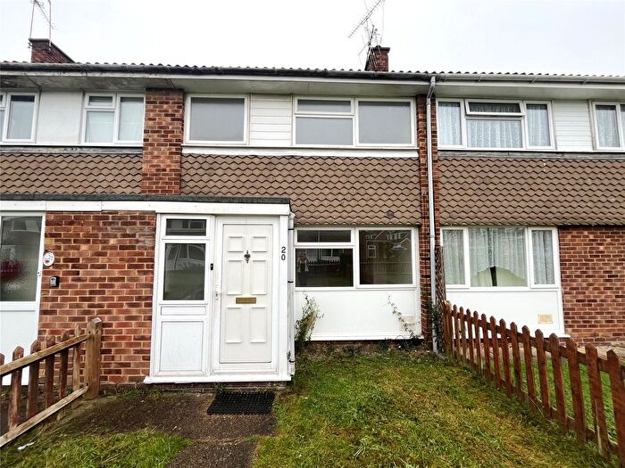 3 Bedroom Terraced House For Sale In Guildford, Surrey, GU2
