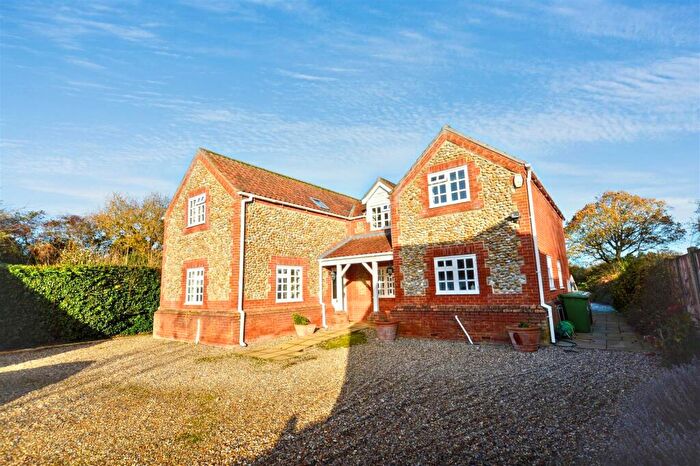 4 Bedroom Detached House For Sale In Norwich Road, Edgefield, Melton Constable, NR24