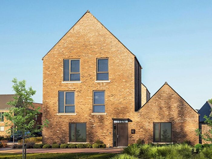 4 Bedroom Detached House For Sale In Newmarket Road, Cambridge, CB5