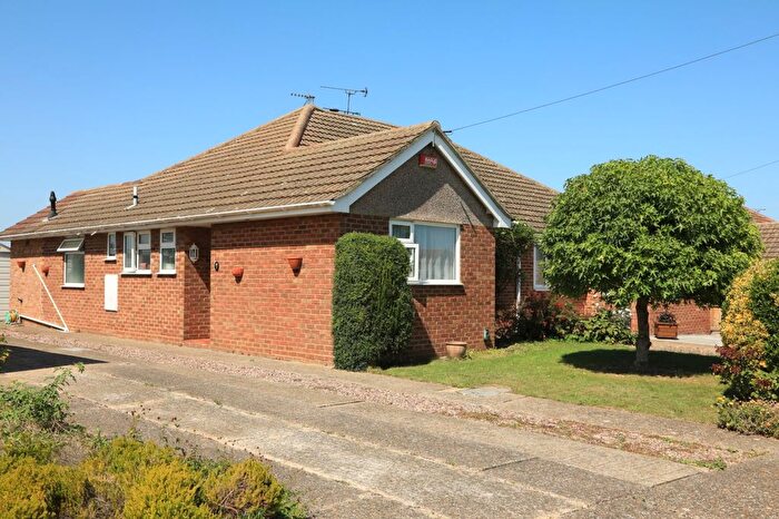 2 Bedroom Bungalow For Sale In Stephens Close, Garlinge, Margate, Kent, CT9