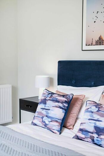 3 Bedroom Flat To Rent In Windlass Apartments, Tottenham, London N17