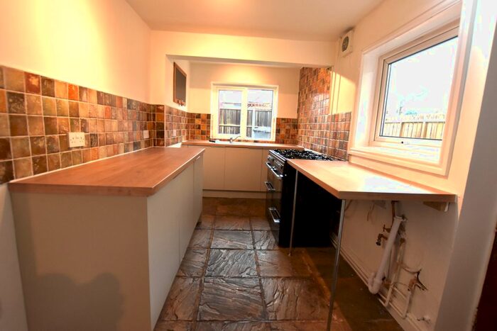 2 Bedroom Terraced House To Rent In Dodworth Road, Barnsley, S70