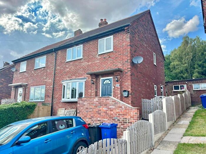 3 Bedroom Semi-Detached House For Sale In Bluebell Road, Darton, Barnsley, S75