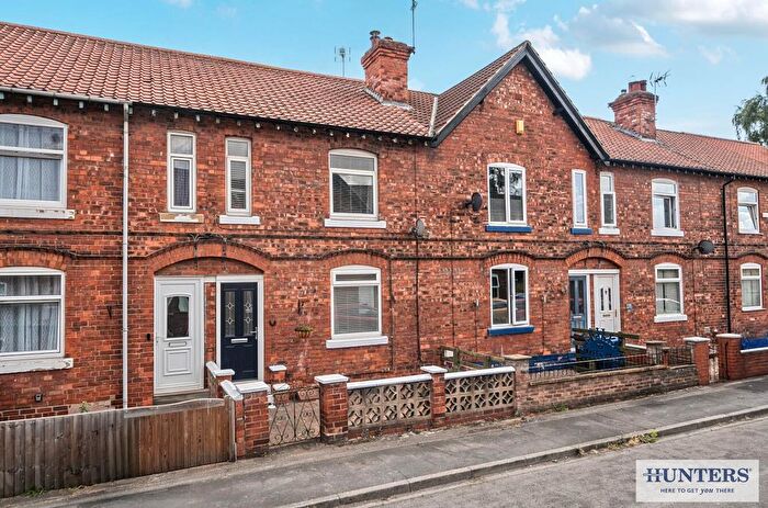 2 Bedroom Terraced House For Sale In John Street, Selby, YO8